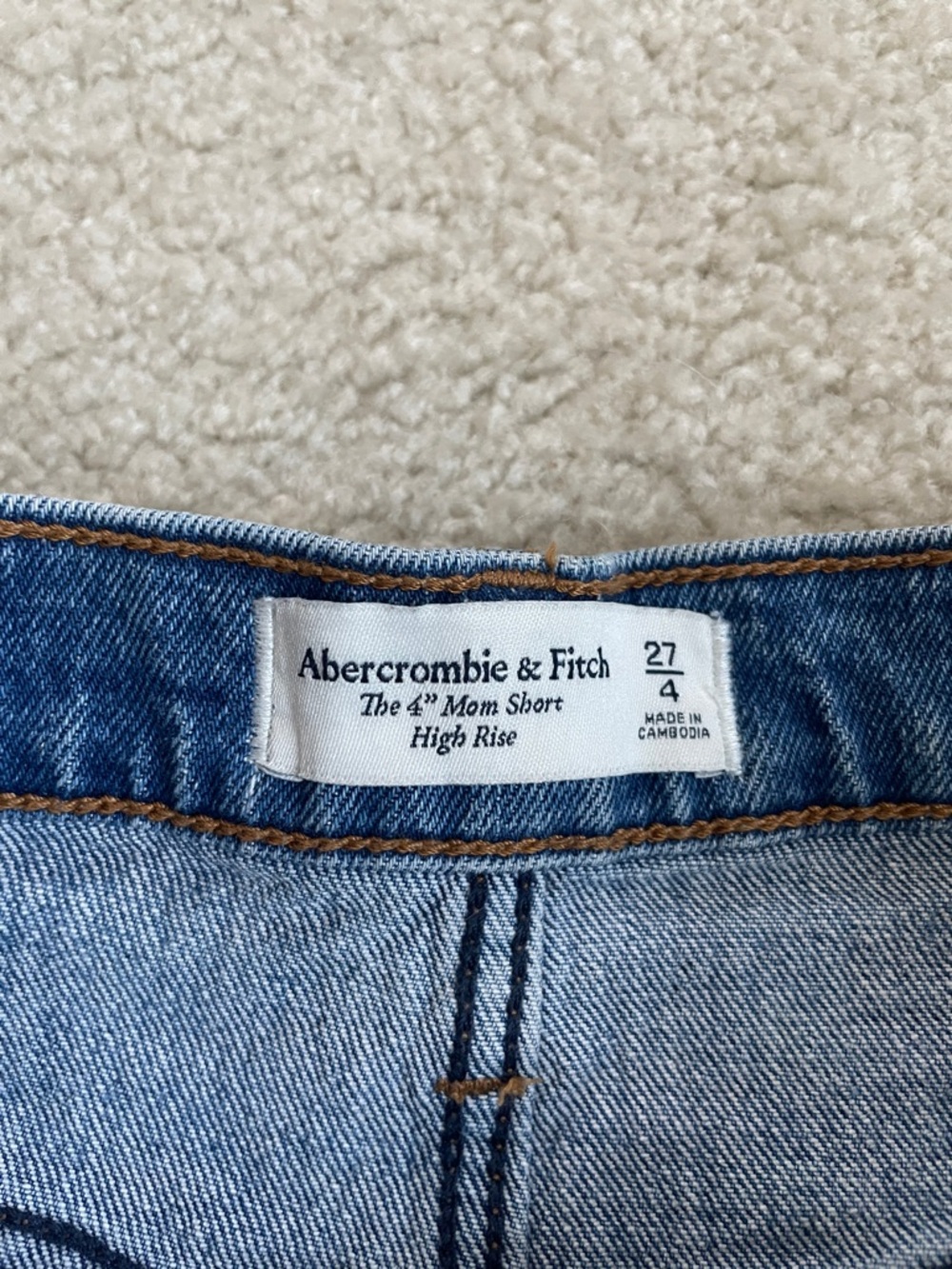 Abercrombie & Fitch Mom Short High Rise 27/4 - Picture 2 of 6
